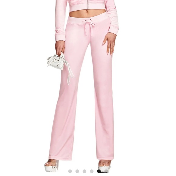 Baby Pink IAMGIA Sweatpants 🩷 - Picture 2 of 4